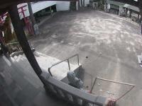 2025-04-28 09:33